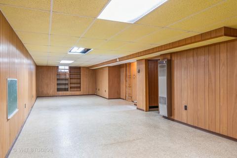 300 Eastgate St, Algonquin, IL 60102 photo 8