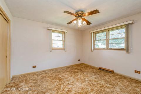 300 Eastgate St, Algonquin, IL 60102 photo 6