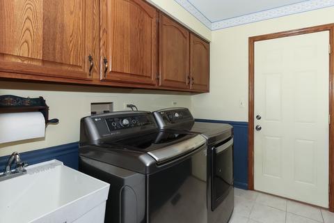 880 Kingston Ln, Bartlett, IL 60103 photo 19