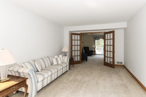 880 Kingston Ln, Bartlett, IL 60103 photo 8