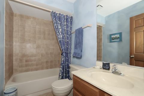880 Kingston Ln, Bartlett, IL 60103 photo 28