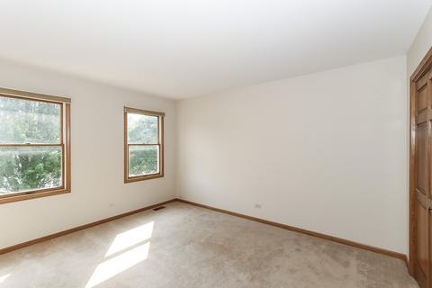 880 Kingston Ln, Bartlett, IL 60103 photo 30