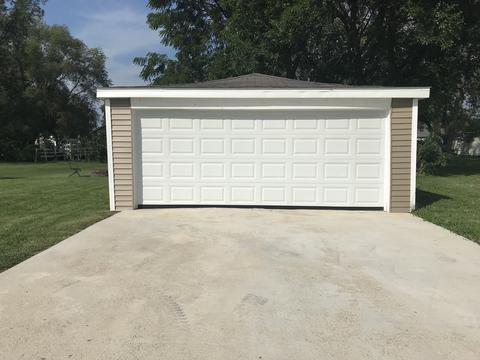 327 E Abe St, Plano, IL 60545 photo 23