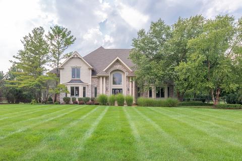 4 N624 Mountain Ash Dr, Wayne, IL 60184 photo 1