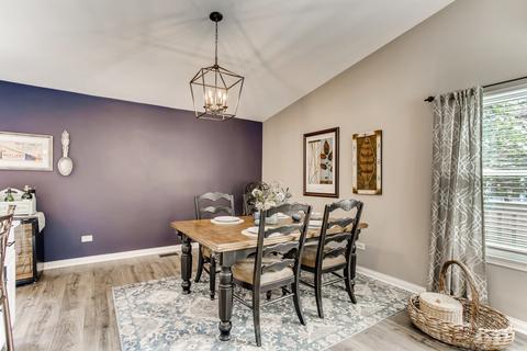 2007 Clematis Dr, Algonquin, IL 60102 photo 9