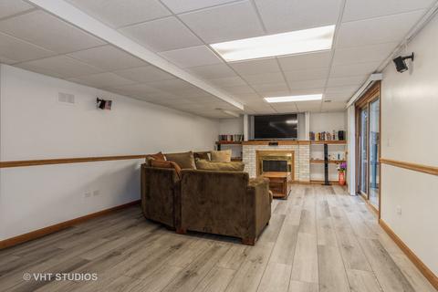 1587 Mccormack Dr, Hoffman Estates, IL 60169 photo 17