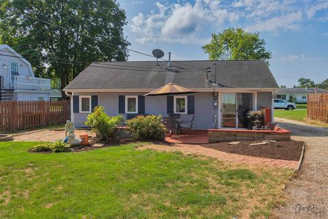 610 Columbus St, Mchenry, IL 60051 photo 3