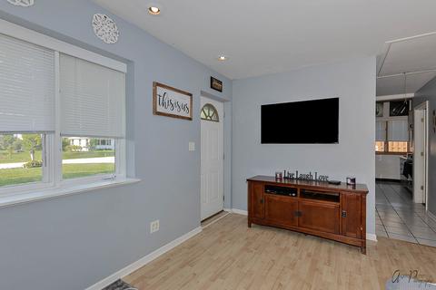 610 Columbus St, Mchenry, IL 60051 photo 9
