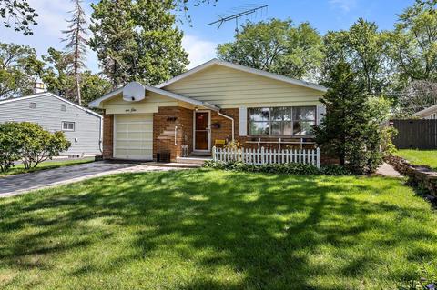 715 S Gables Blvd, Wheaton, IL 60189 photo 1