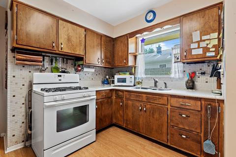 715 S Gables Blvd, Wheaton, IL 60189 photo 8