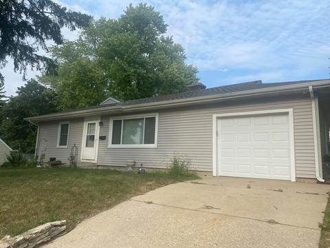555 Clark St, Elgin, IL 60123 photo 2