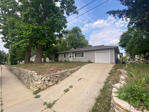 555 Clark St, Elgin, IL 60123 photo 1