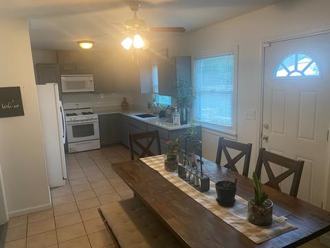 555 Clark St, Elgin, IL 60123 photo 3