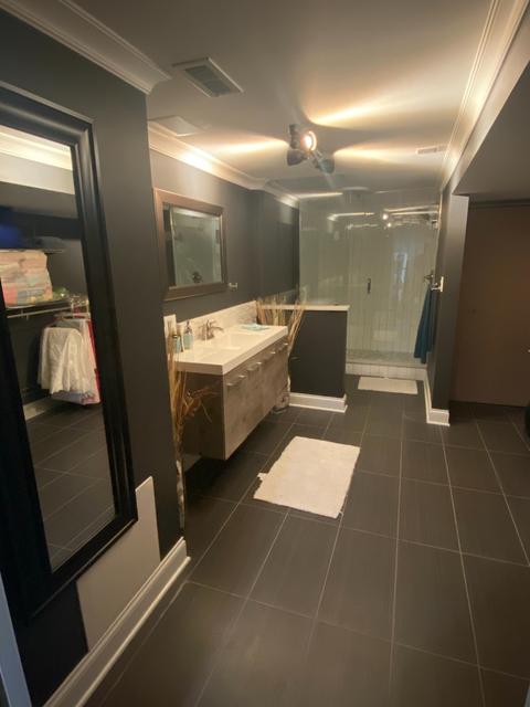 555 Clark St, Elgin, IL 60123 photo 17