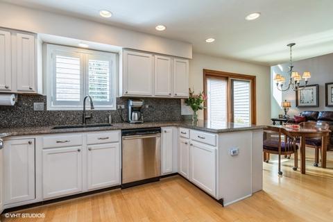 31 Mohawk St, Cary, IL 60013 photo 9