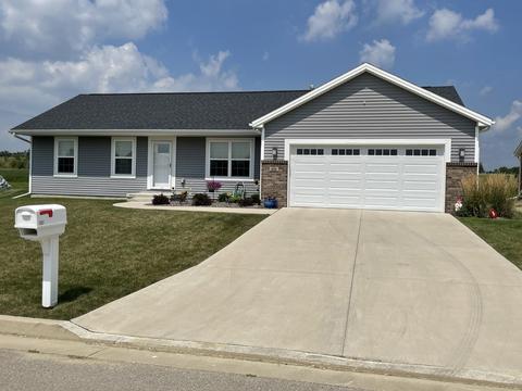302 Bobwhite Way, Normal, IL 61761 photo 1
