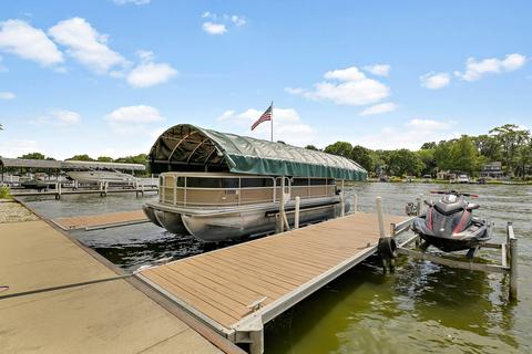 2024 Orchard Beach Rd, Mchenry, IL 60050 photo 7