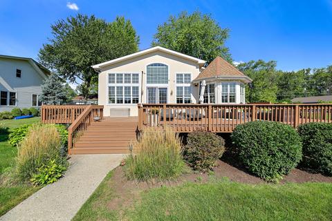 2024 Orchard Beach Rd, Mchenry, IL 60050 photo 2