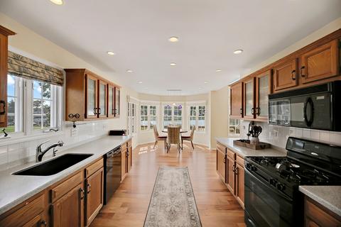 2024 Orchard Beach Rd, Mchenry, IL 60050 photo 15