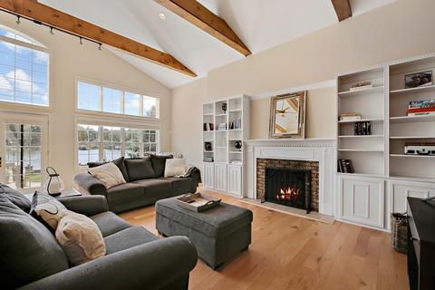 2024 Orchard Beach Rd, Mchenry, IL 60050 photo 12