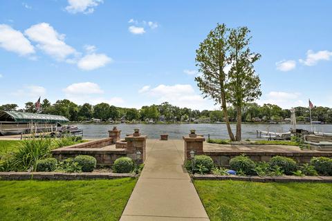 2024 Orchard Beach Rd, Mchenry, IL 60050 photo 6