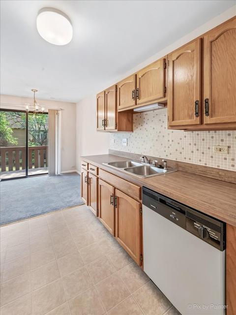 735 Sterling Ct #D2, Bartlett, IL 60103 photo 11