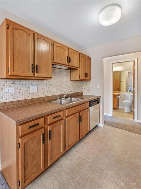 735 Sterling Ct #D2, Bartlett, IL 60103 photo 8