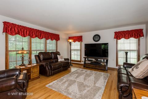 1357 Fox Chase Rd, Bartlett, IL 60103 photo 7