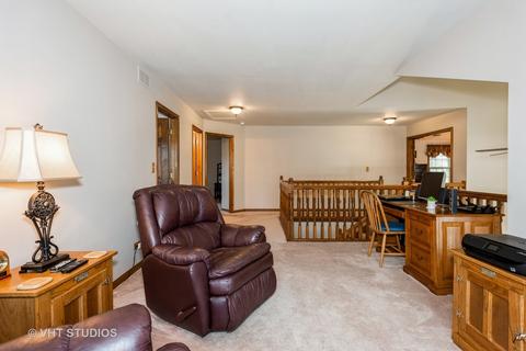 1357 Fox Chase Rd, Bartlett, IL 60103 photo 10