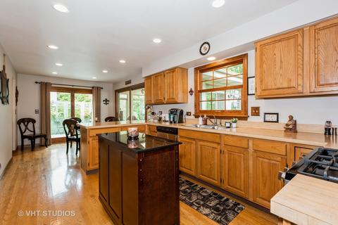 1357 Fox Chase Rd, Bartlett, IL 60103 photo 8