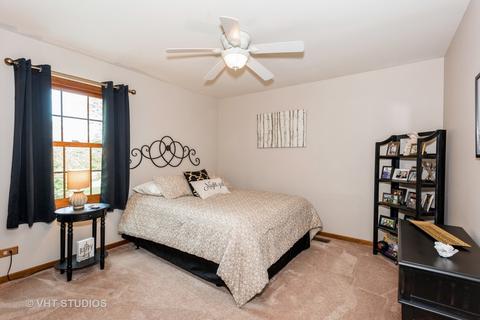 1357 Fox Chase Rd, Bartlett, IL 60103 photo 13