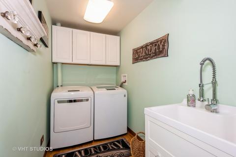 1357 Fox Chase Rd, Bartlett, IL 60103 photo 9