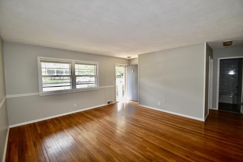 1304 S Linden St, Normal, IL 61761 photo 6