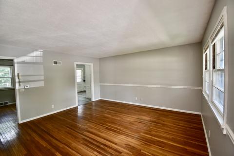 1304 S Linden St, Normal, IL 61761 photo 5