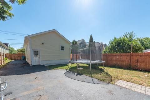 201 Jackson St, Aurora, IL 60505 photo 28