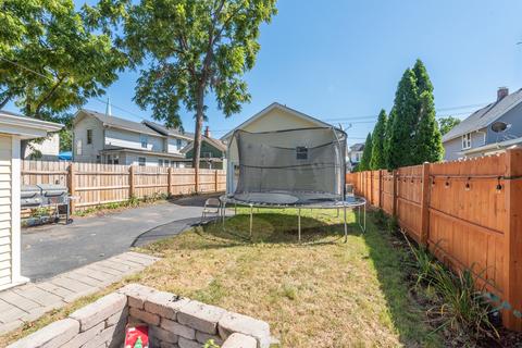 201 Jackson St, Aurora, IL 60505 photo 25