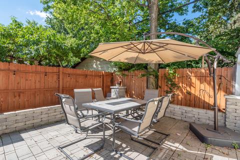 201 Jackson St, Aurora, IL 60505 photo 23