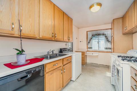 17038 Burnham Ave, Lansing, IL 60438 photo 14