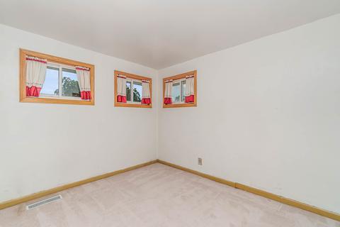 17038 Burnham Ave, Lansing, IL 60438 photo 19