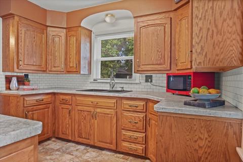1609 Fell Ave, Bloomington, IL 61701 photo 7
