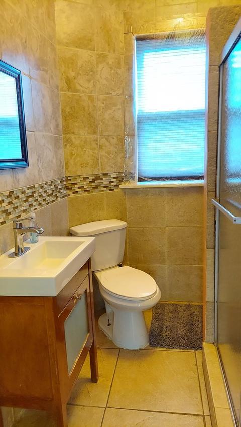 412 Maple Ave, Aurora, IL 60505 photo 14