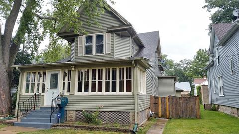 412 Maple Ave, Aurora, IL 60505 photo 1