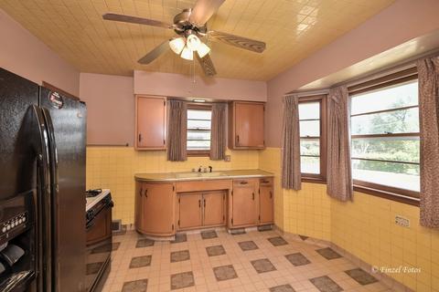 408 Wilcox Ave, Elgin, IL 60123 photo 6