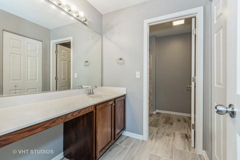2009 Fairfield Dr, Plainfield, IL 60586 photo 17