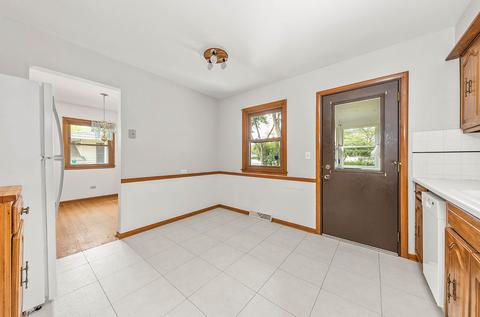 1237 Cardinal Ln, Naperville, IL 60540 photo 7