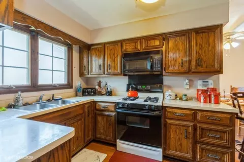 2210 Walcott Rd, Aurora, IL 60504 photo 19