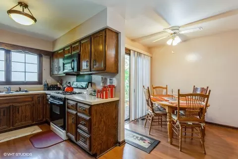 2210 Walcott Rd, Aurora, IL 60504 photo 16