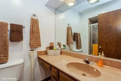 2210 Walcott Rd, Aurora, IL 60504 photo 7