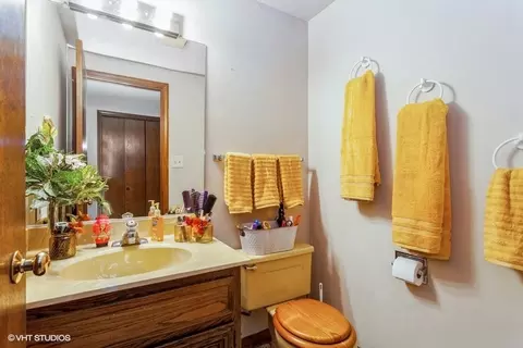 2210 Walcott Rd, Aurora, IL 60504 photo 13