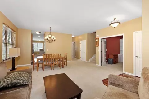 3011 Cookson Ave, Elgin, IL 60124 photo 4